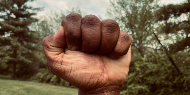 Editoryal: kanpe goumen l ye, pa gen kanpe!