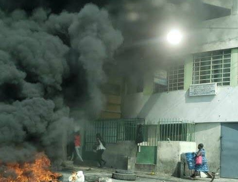 Jean Willnick rete nan tèt soukomisarya Kanapevè a aprè pèp la te kanpe kont transfè li