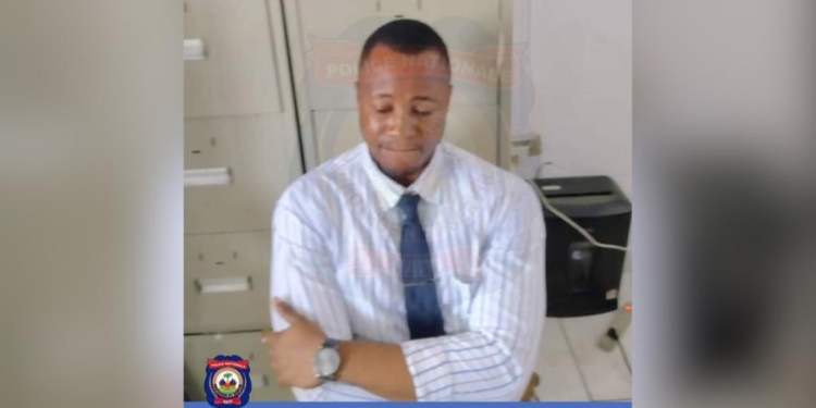 Yon anplwaye Sogebank lapolis te arete pou fwod jwenn liberasyon l   Yo