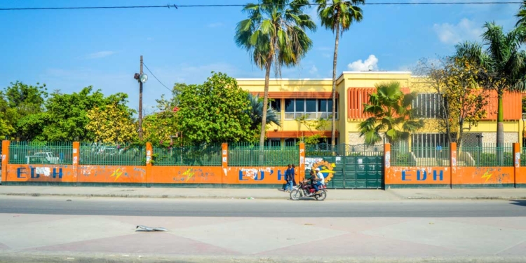 Les employés de l’Électricité d’Haïti observent un arrêt de travail