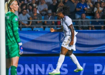Corventina remporte son premier trophée avec l’OL féminin