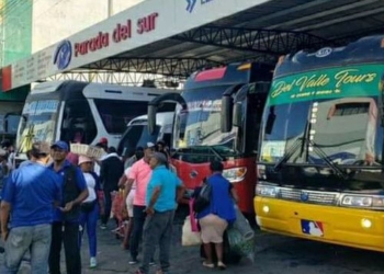 Yon asosiyasyon dominiken mande tout chofè taksi pou pa pote Ayisyen apati lendi