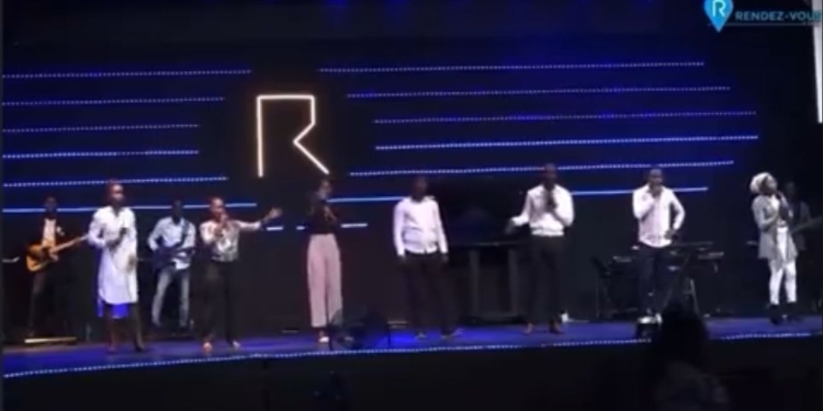 Bandi ak zam kidnape yon fidèl legliz Rendez-Vous Christ aprè yo te finn anvayi espas la