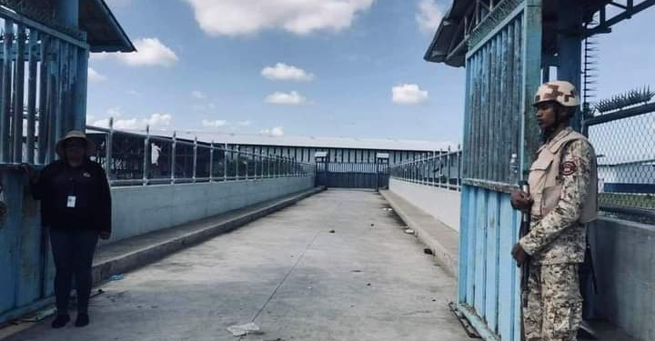 Okenn echanj komèsyal pa fèt malgre fwontyè terès bò kote dominiken yo louvri