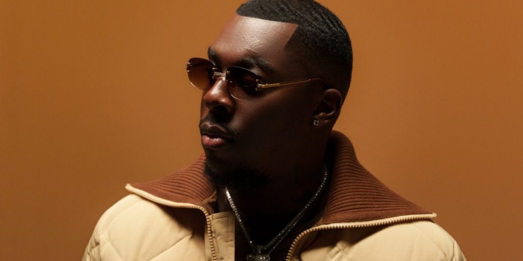 Joé Dwèt Filé sacré meilleur artiste de l’année 2024